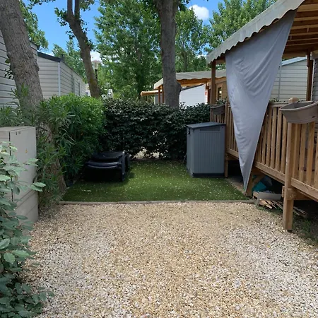 Camping Les Sables Du Midi *